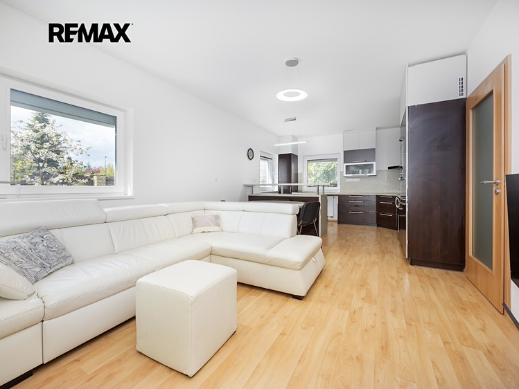 Prodej vícegeneračního domu 156 m², pozemek 495 m² - foto 7