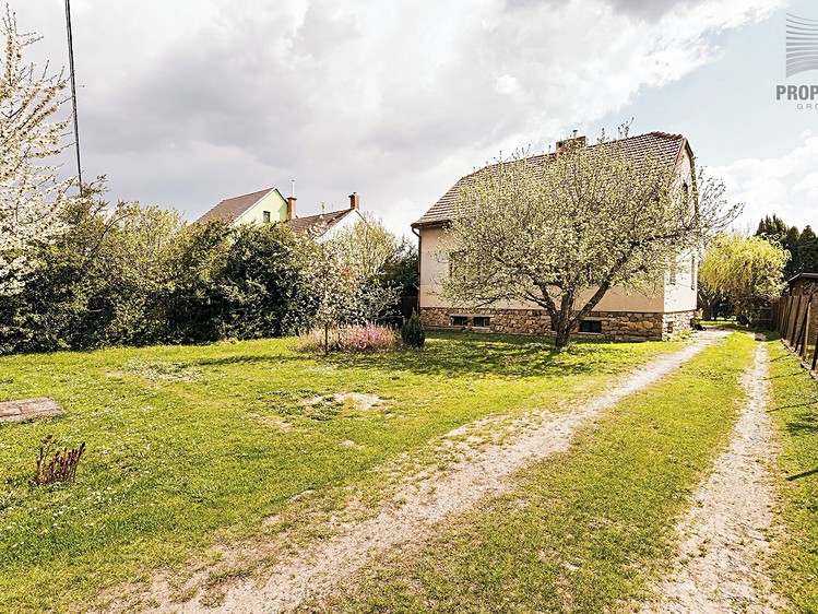 Prodej rodinného domu 188 m², pozemek 750 m² - foto 7
