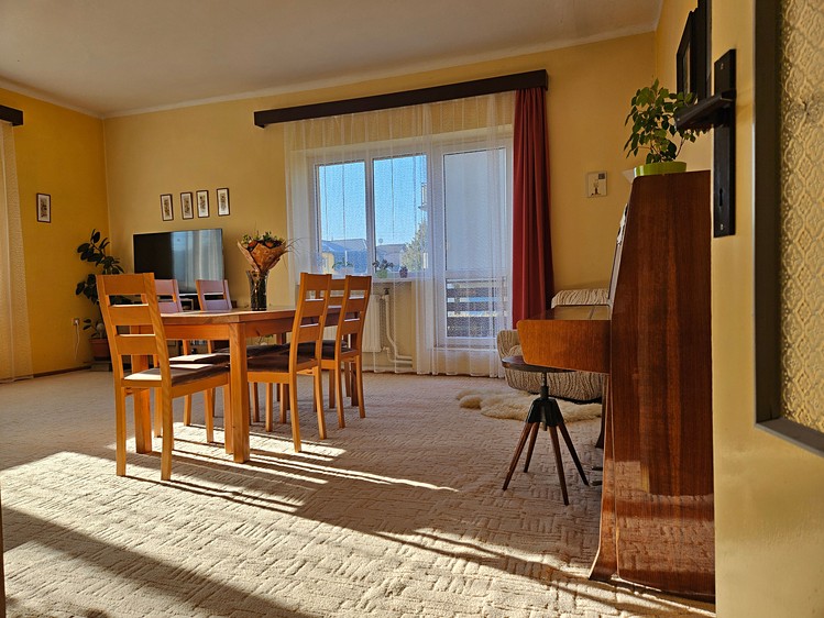 Prodej rodinného domu 161 m², pozemek 864 m² - foto 6