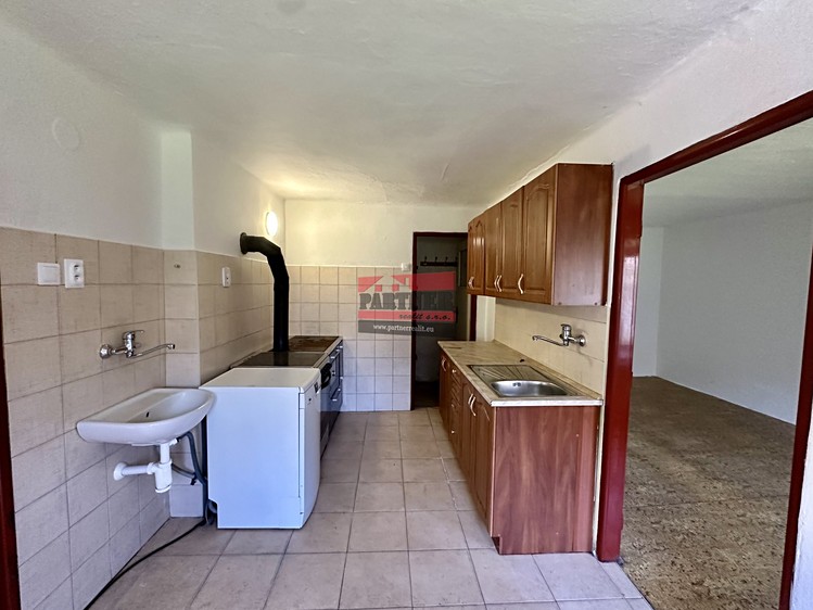 Prodej rodinného domu 110 m², pozemek 8 696 m² - foto 6