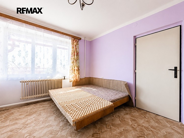Prodej rodinného domu 144 m², pozemek 822 m² - foto 7