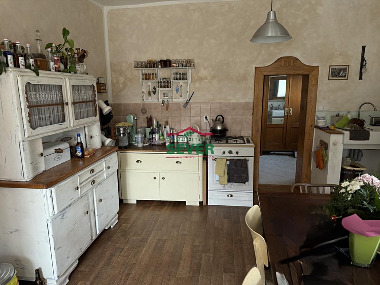 Prodej rodinného domu 3 229 m², pozemek 3 229 m² - foto 5