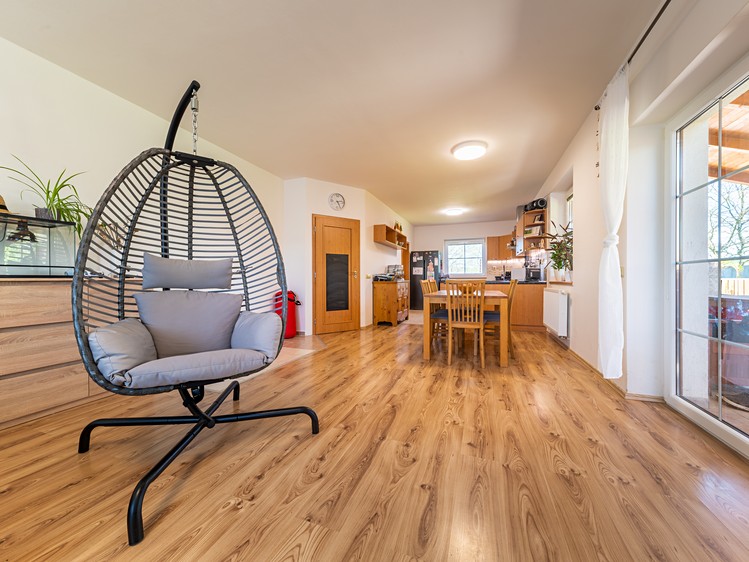 Prodej  rodinného domu 282 m², pozemek 1 050 m² - foto 3