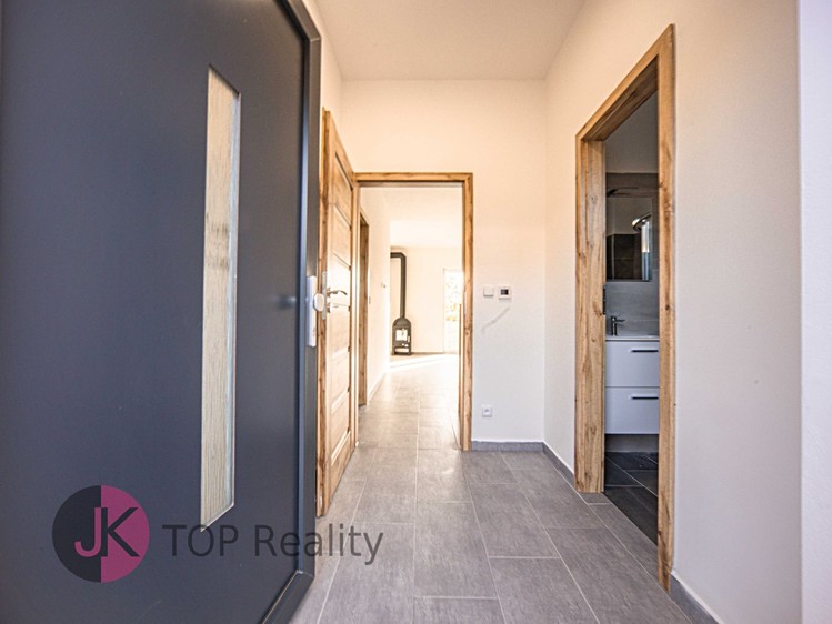 Prodej rodinného domu 100 m², pozemek 157 m² - foto 3