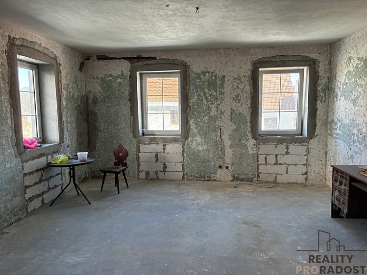 Prodej rodinného domu 250 m², pozemek 176 m² - foto 6