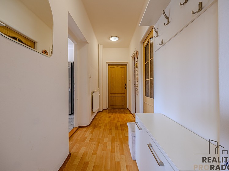 Prodej  rodinného domu 177 m², pozemek 764 m² - foto 5
