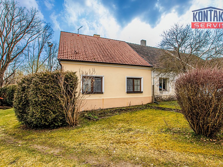 Prodej rodinného domu 88 m², pozemek 1 067 m² - foto 2