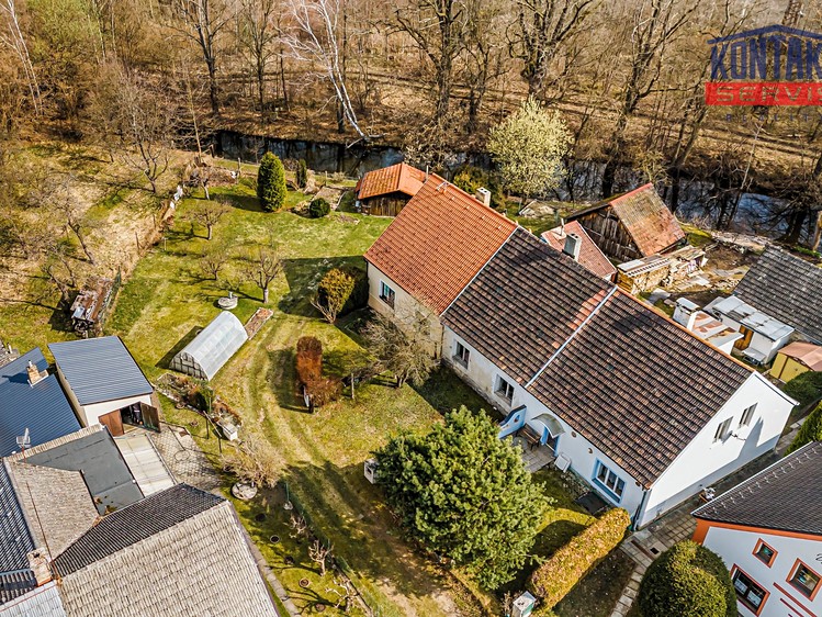 Prodej rodinného domu 88 m², pozemek 1 067 m² - foto 5