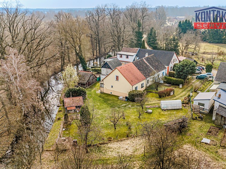 Prodej rodinného domu 88 m², pozemek 1 067 m² - foto 8