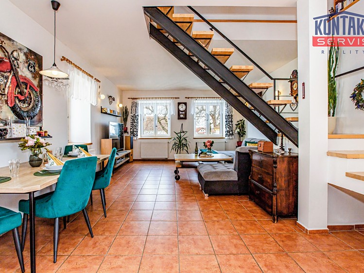 Prodej rodinného domu 160 m², pozemek 1 633 m² - foto 4