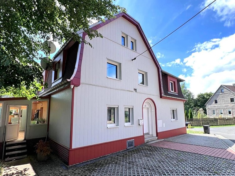 Prodej rodinného domu 250 m², pozemek 2 324 m² - foto 1