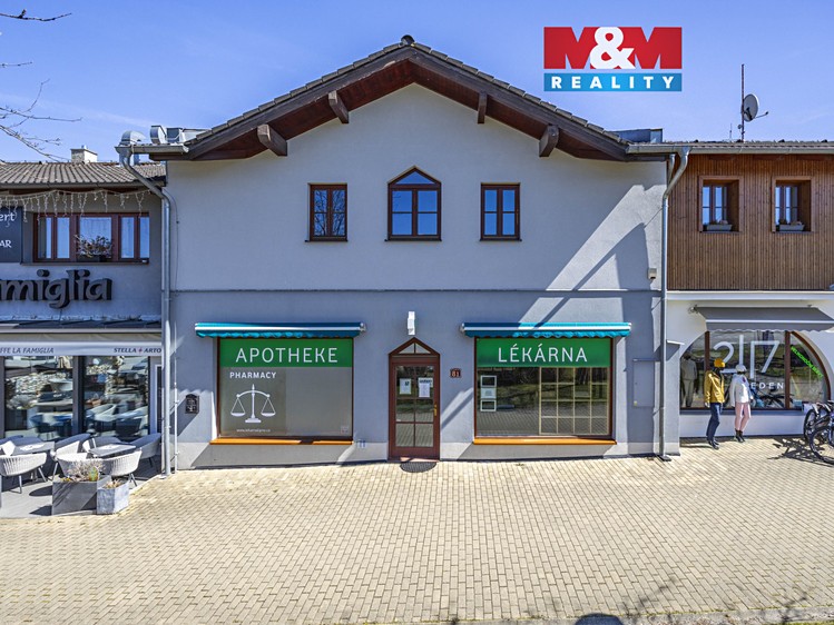 Prodej rodinného domu 194 m², pozemek 452 m² - foto 1