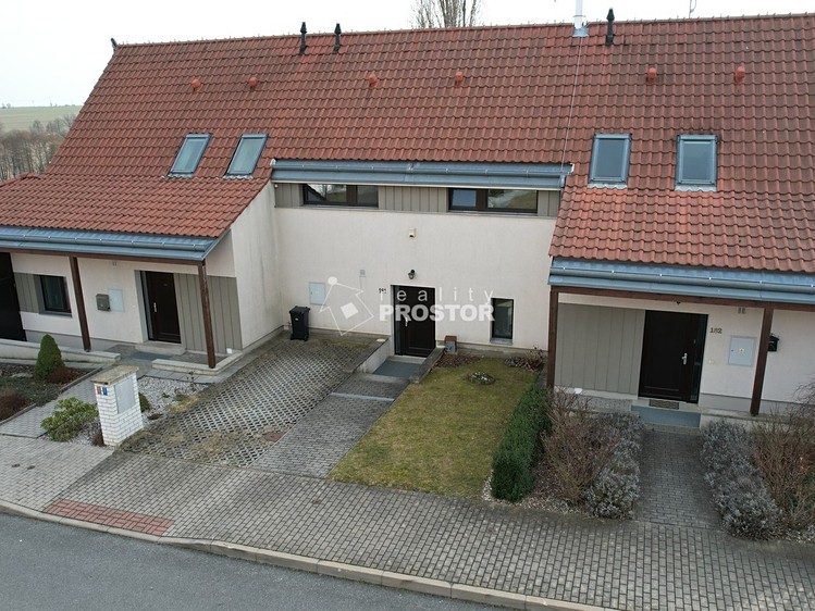 Prodej rodinného domu 95 m², pozemek 201 m² - foto 1