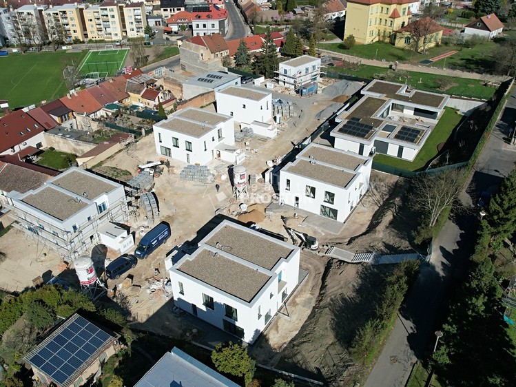 Prodej rodinného domu 131 m², pozemek 406 m² - foto 1