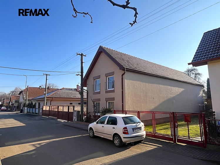 Prodej  rodinného domu 235 m², pozemek 380 m² - foto 7