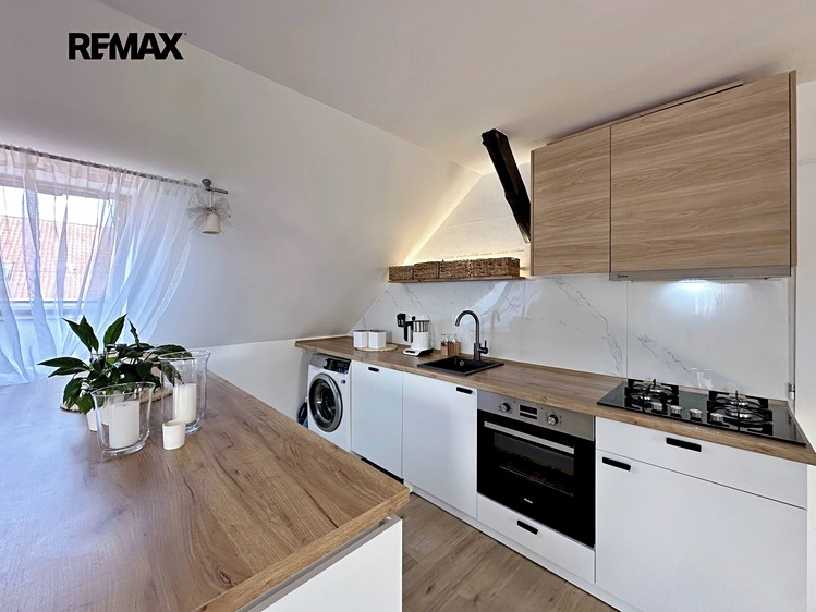 Prodej rodinného domu 100 m², pozemek 50 m² - foto 8
