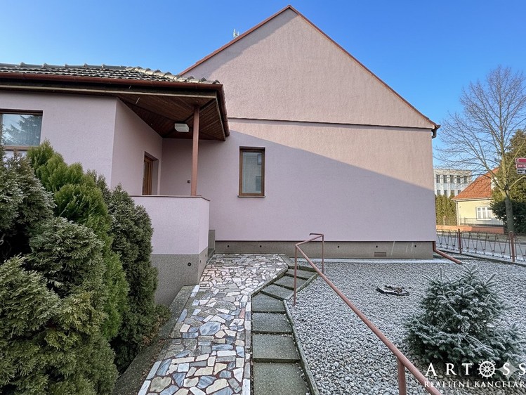 Prodej rodinného domu 110 m², pozemek 447 m² - foto 3
