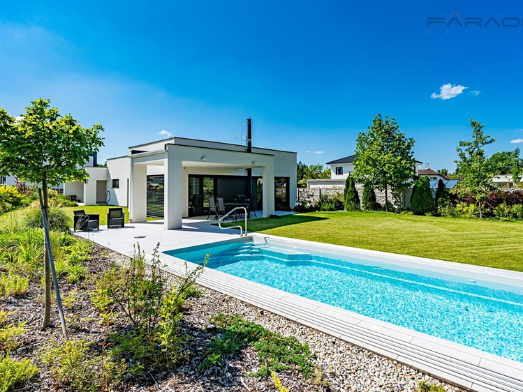 Prodej rodinného domu 132 m², pozemek 1 027 m² - foto 1