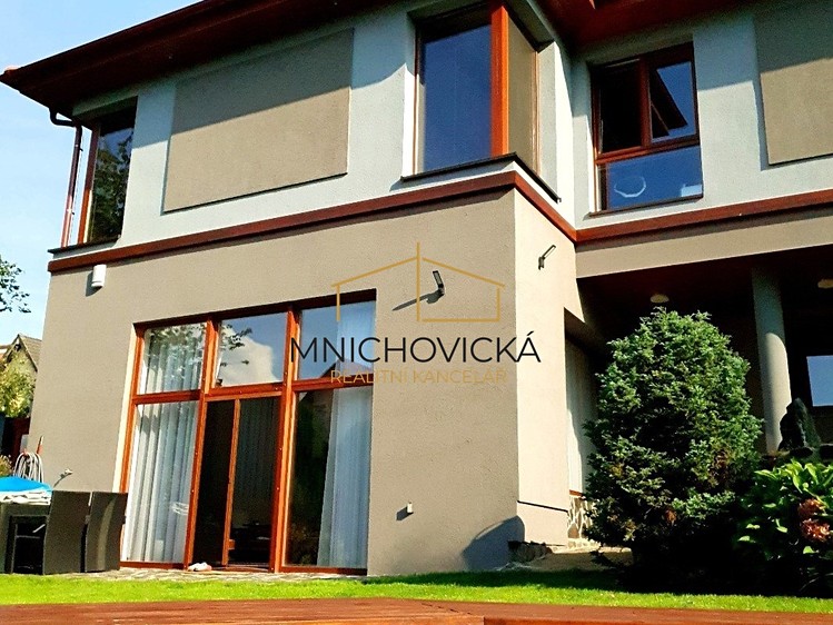 Prodej rodinného domu 521 m², pozemek 792 m² - foto 4