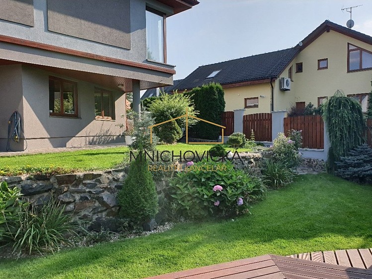 Prodej rodinného domu 521 m², pozemek 792 m² - foto 7