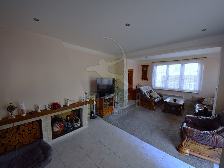 Prodej rodinného domu 247 m², pozemek 1 230 m² - foto 7