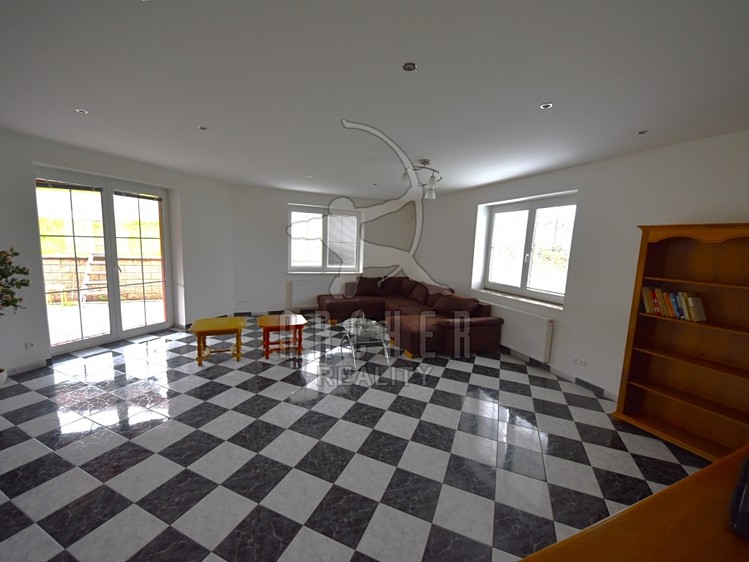 Prodej rodinného domu 240 m², pozemek 715 m² - foto 5