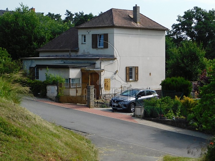Prodej rodinného domu 291 m², pozemek 1 199 m² - foto 1