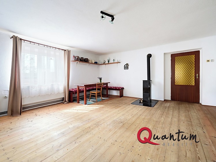 Prodej rodinného domu 135 m², pozemek 648 m² - foto 1