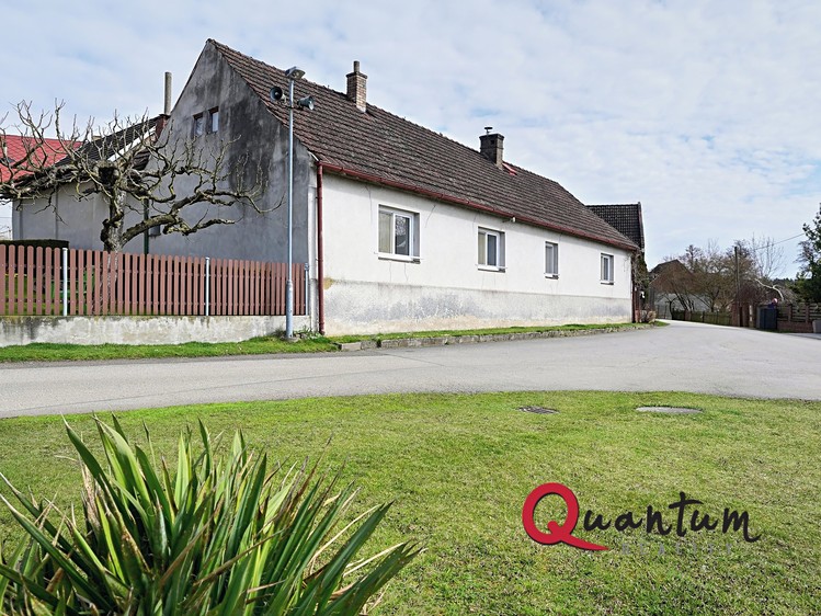 Prodej rodinného domu 135 m², pozemek 648 m² - foto 3