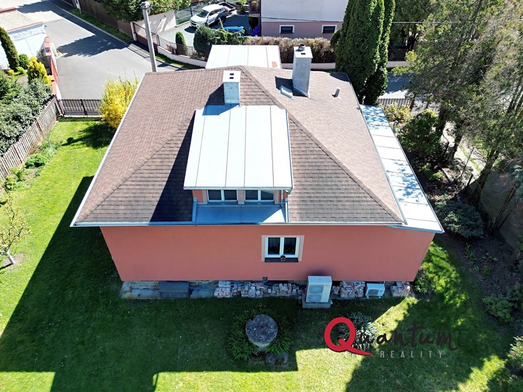Prodej rodinného domu 169 m², pozemek 1 350 m² - foto 4