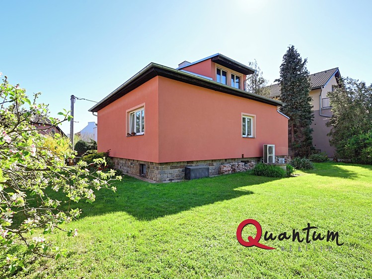 Prodej rodinného domu 169 m², pozemek 1 350 m² - foto 8