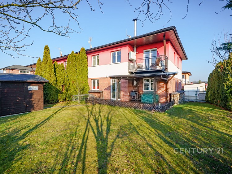 Prodej rodinného domu 153 m², pozemek 359 m² - foto 2