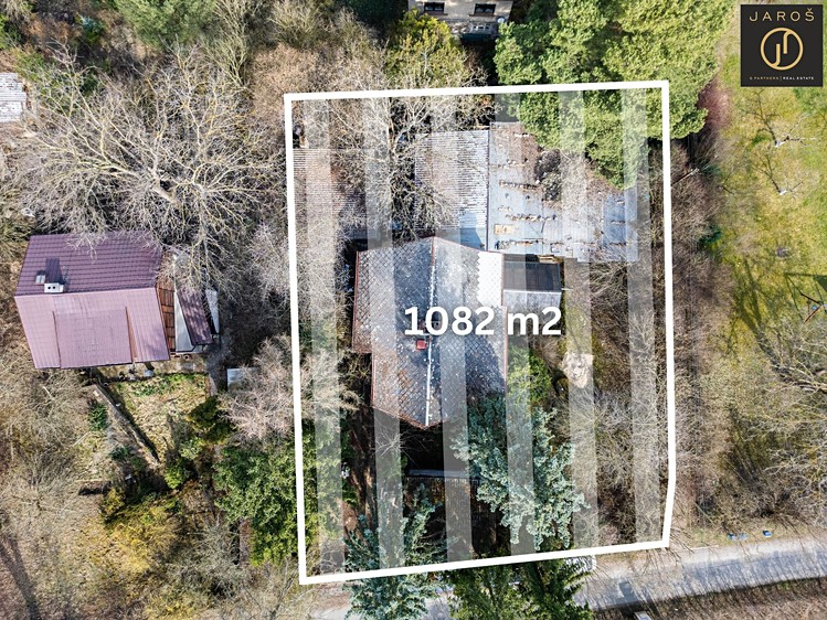 Prodej rodinného domu 141 m², pozemek 1 082 m² - foto 2