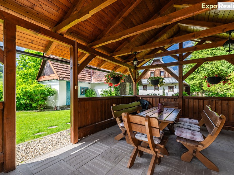 Prodej rodinného domu 125 m², pozemek 2 335 m² - foto 3