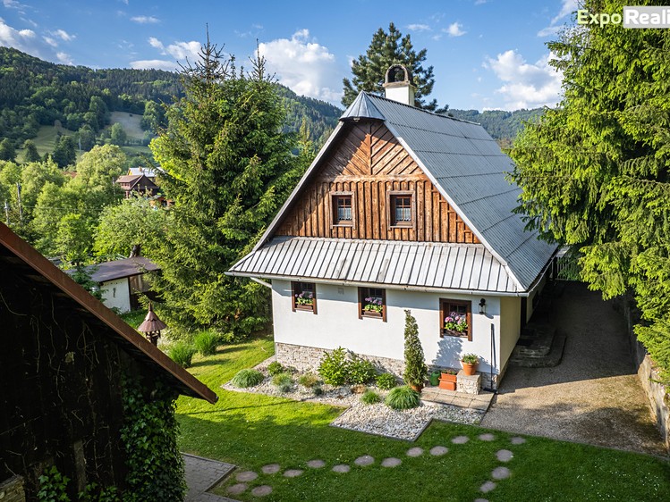 Prodej rodinného domu 125 m², pozemek 2 335 m² - foto 1