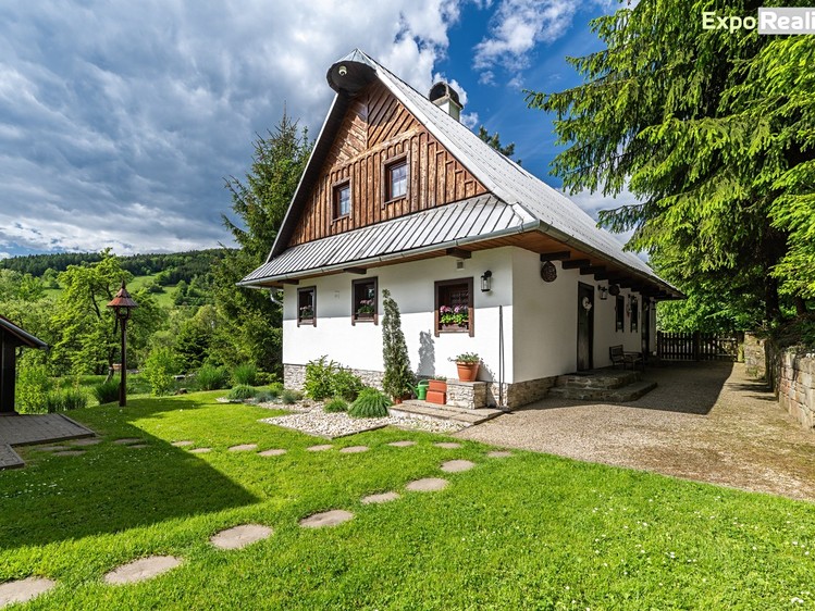 Prodej rodinného domu 125 m², pozemek 2 335 m² - foto 6