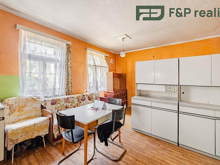 Prodej rodinného domu 300 m², pozemek 3 629 m² - foto 4