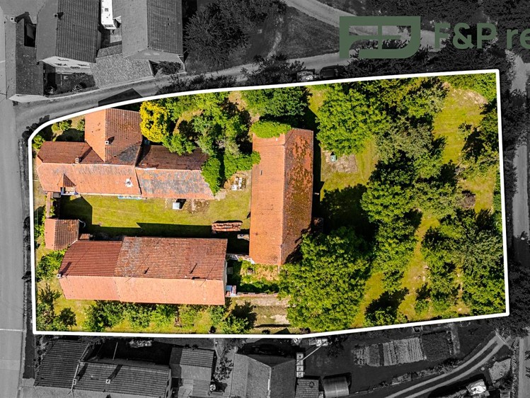 Prodej rodinného domu 300 m², pozemek 3 629 m² - foto 2