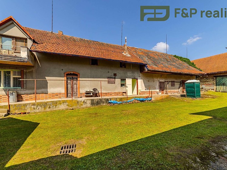 Prodej rodinného domu 300 m², pozemek 3 629 m² - foto 8