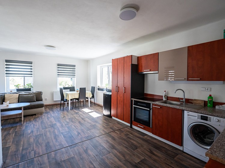 Prodej rodinného domu 110 m², pozemek 696 m² - foto 3