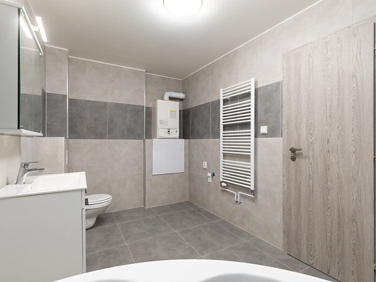 Prodej  rodinného domu 342 m², pozemek 1 015 m² - foto 5