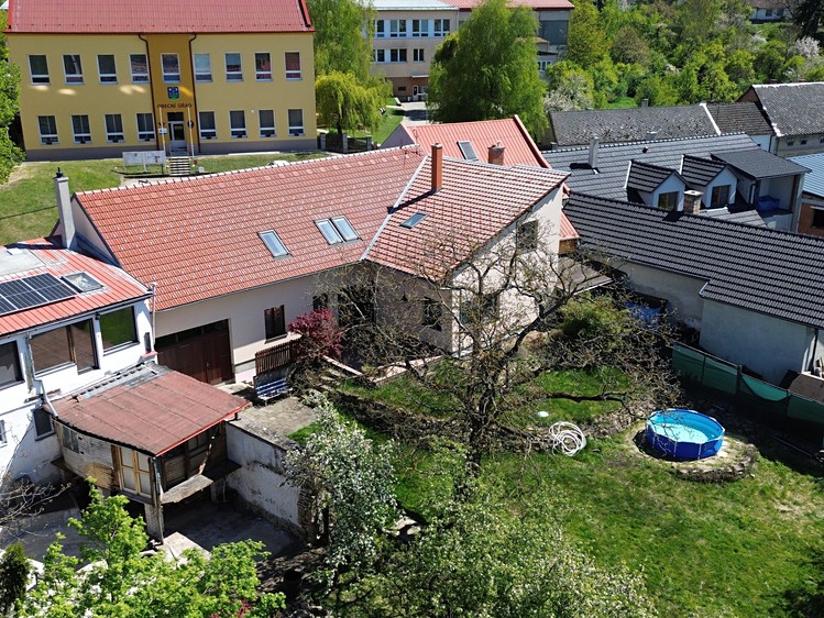 Prodej  rodinného domu 283 m², pozemek 759 m² - foto 8
