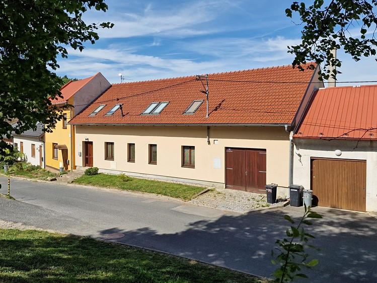 Prodej  rodinného domu 283 m², pozemek 759 m² - foto 5