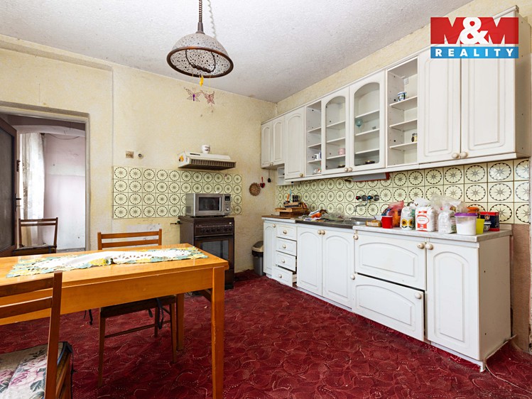 Prodej rodinného domu 140 m², pozemek 6 241 m² - foto 7