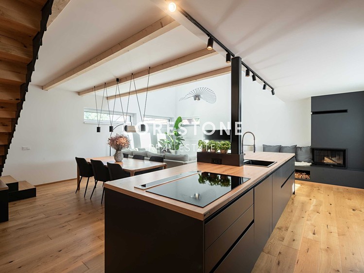 Prodej rodinného domu 188 m², pozemek 833 m² - foto 4