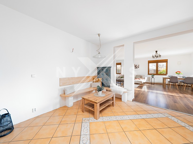 Prodej rodinného domu 345 m², pozemek 920 m² - foto 6