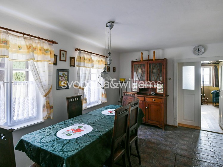 Prodej rodinného domu 238 m², pozemek 6 337 m² - foto 5
