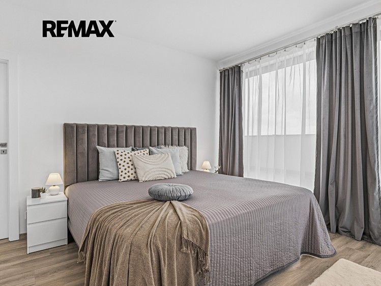 Prodej rodinného domu 264 m², pozemek 1 064 m² - foto 7