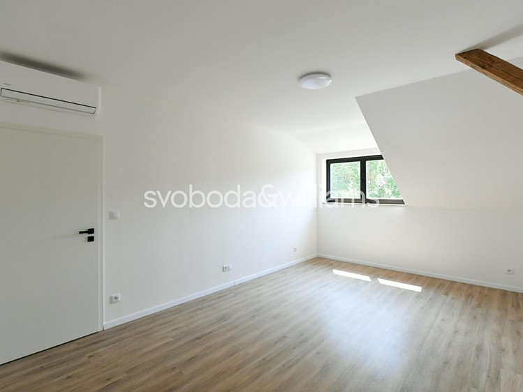 Prodej rodinného domu 160 m², pozemek 344 m² - foto 6
