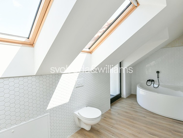 Prodej rodinného domu 160 m², pozemek 344 m² - foto 7